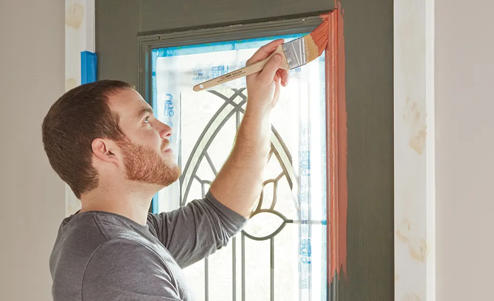 Smarta tips när du målar dörren själv