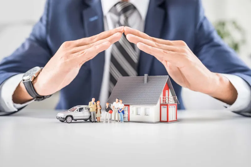 Vilka försäkringar bör man ha för att känna sig trygg?
