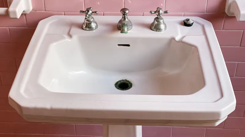 Så byter du packning på en äldre tvågreppsblandare